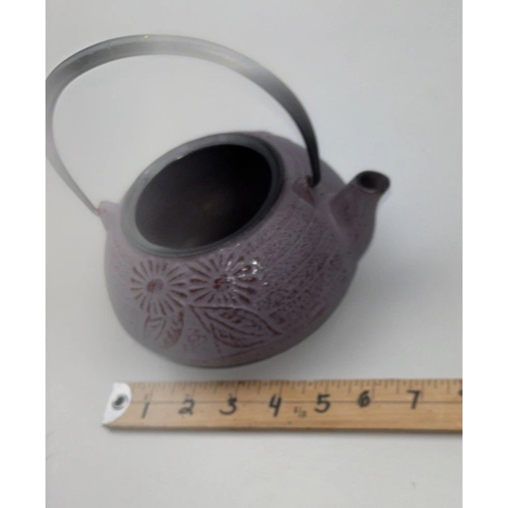 Purple Japanese Cast Iron Teapot Tetsubin Floral Chrysanthemum Pattern Rare - Picture 10 of 13
